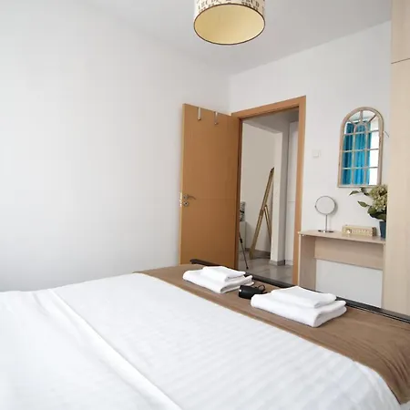 Cozy Balcescu Apartment